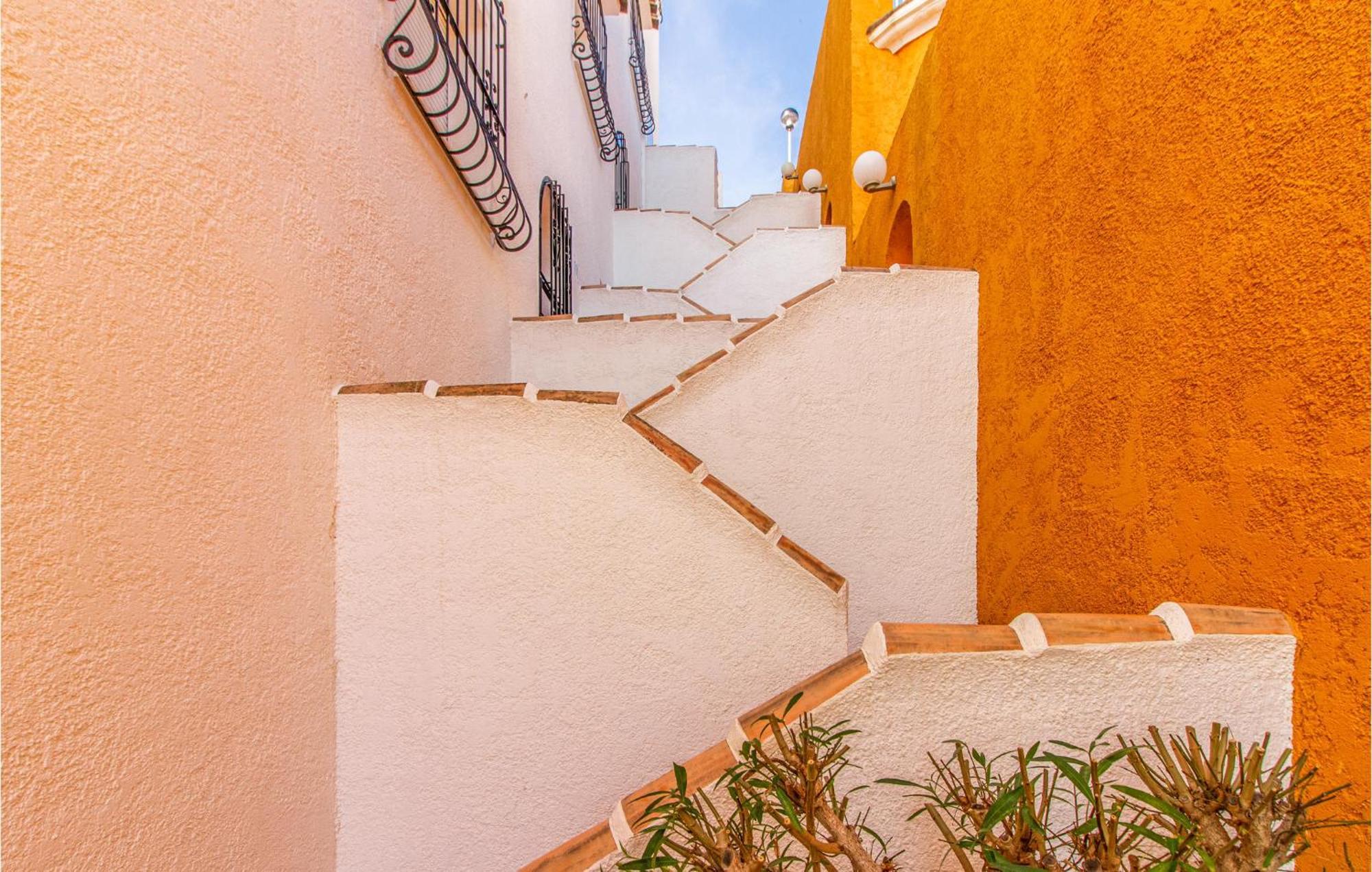 Nice Apartment In Cumbre Del Sol With Wifi Extérieur photo